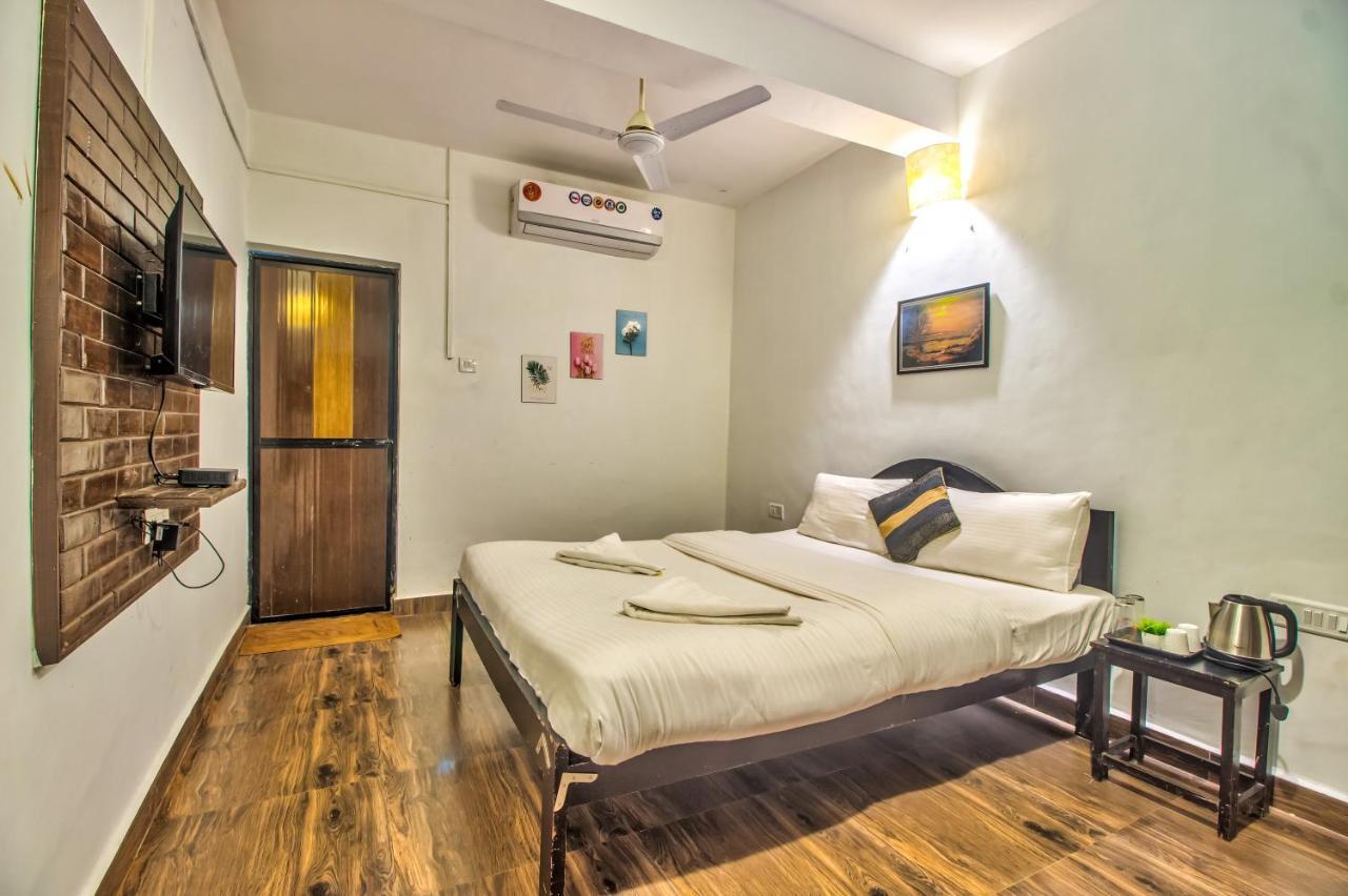 Stanleys Guest House Baga Exterior photo