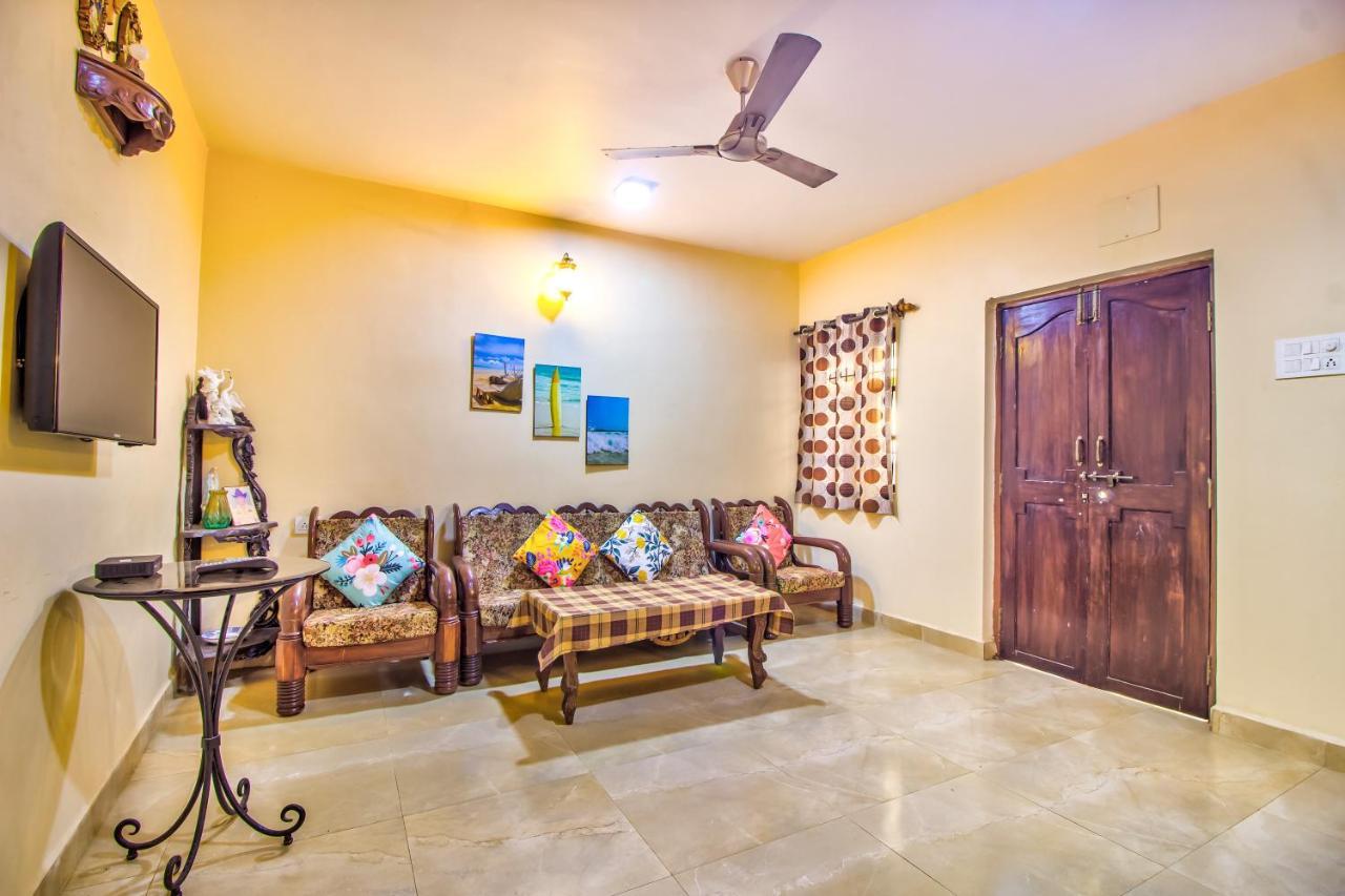 Stanleys Guest House Baga Exterior photo