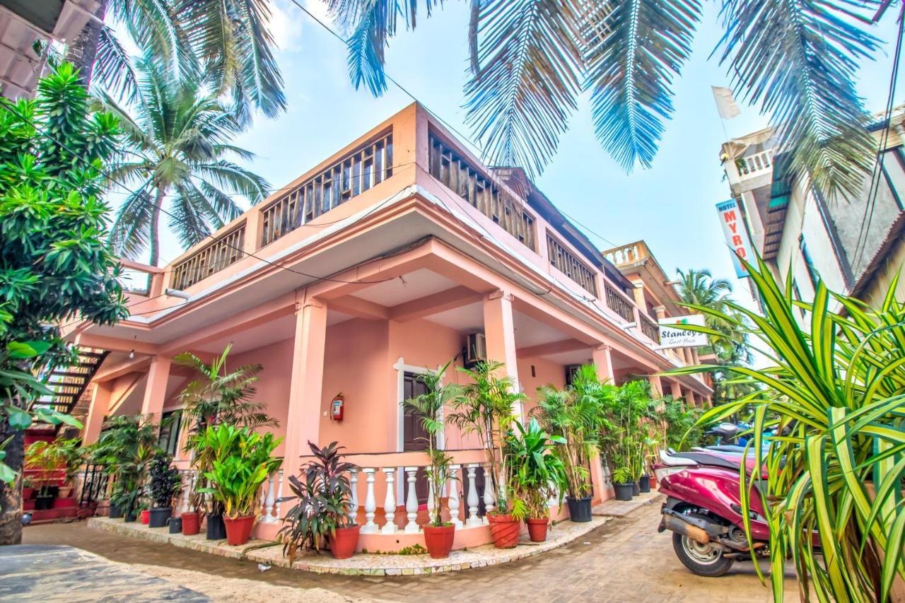 Stanleys Guest House Baga Exterior photo