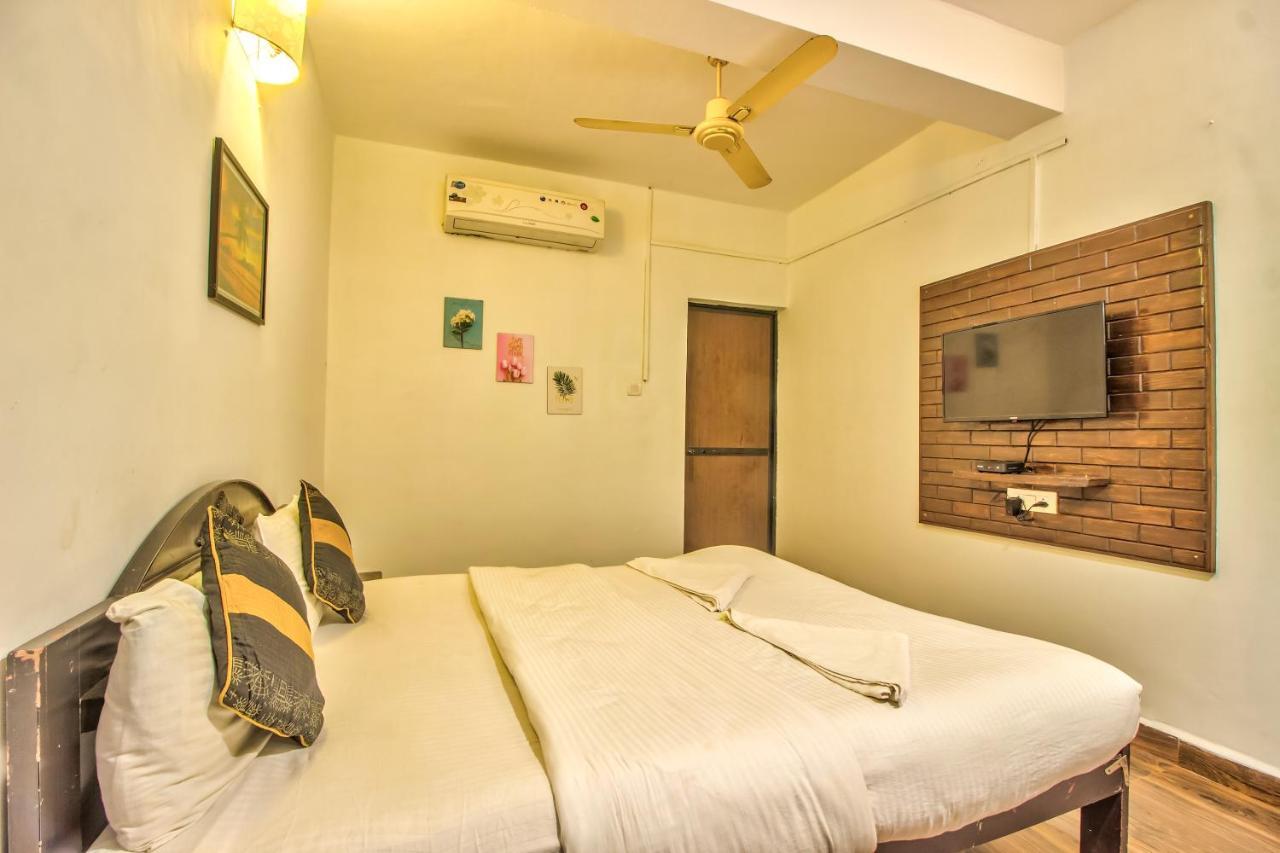 Stanleys Guest House Baga Exterior photo